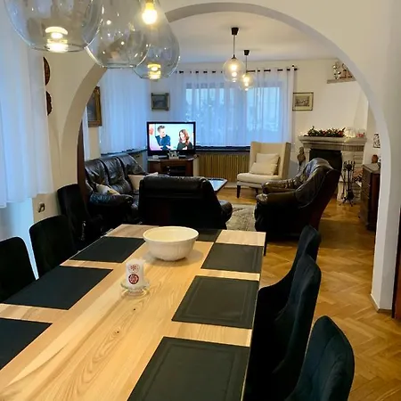 Dom Pod Beskidem Feriehus *